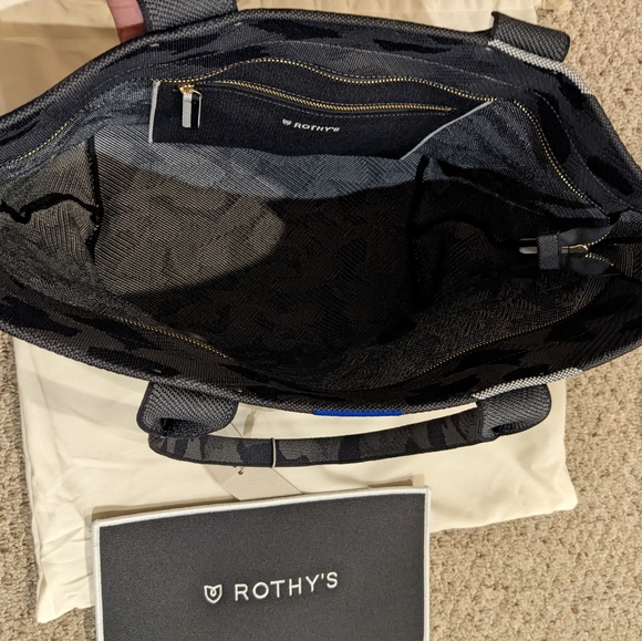Rothy's The Essential Tote in Slate Camo - Picture 4 of 8